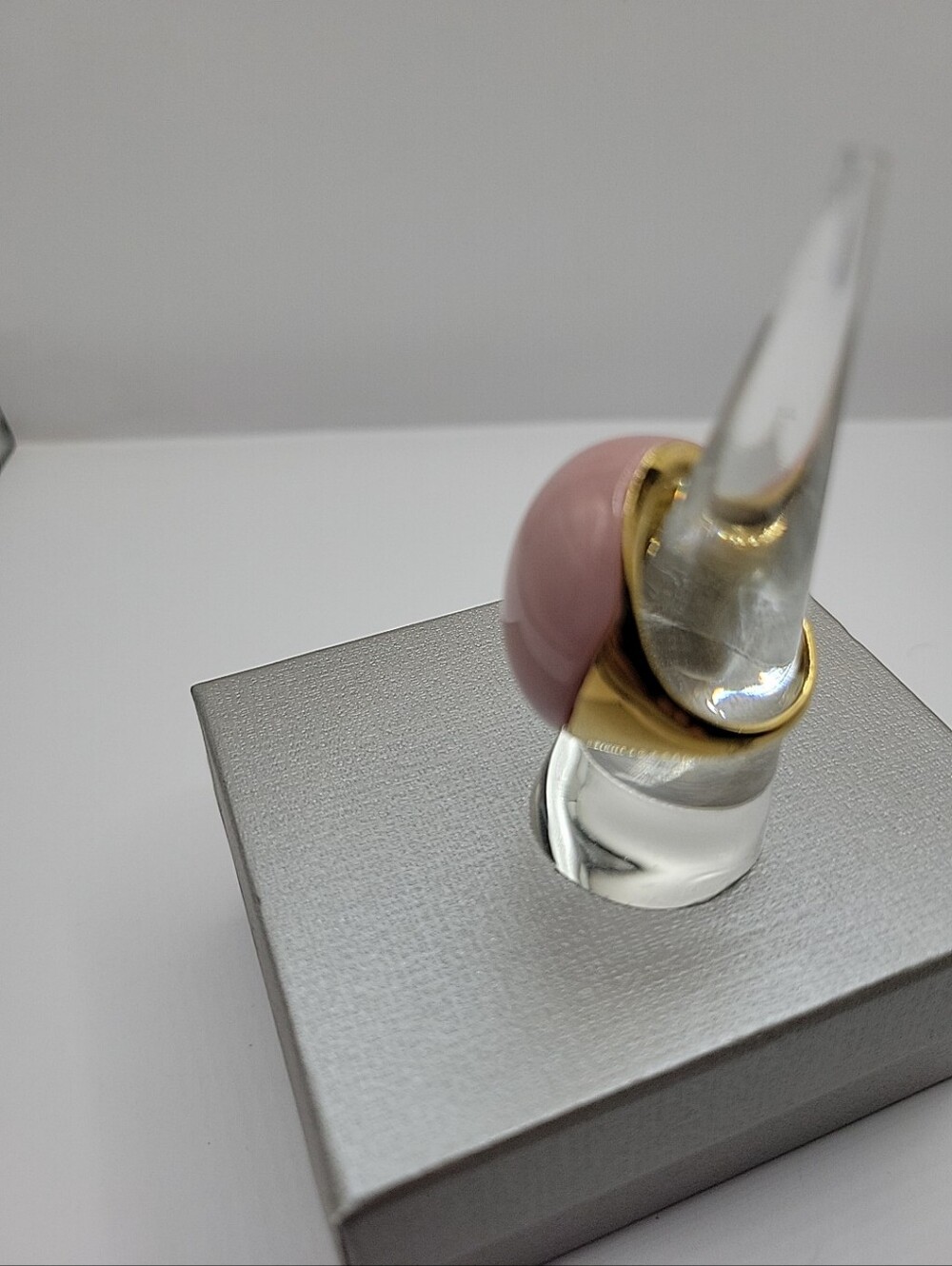 kate spade blush dome cocktail ring with gold band - Picture 6 of 7